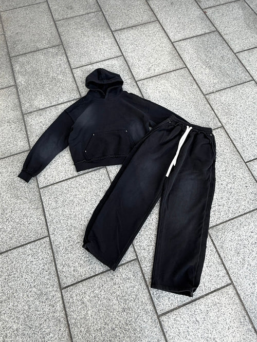 DAMAGED PATCH WHITE SKINNY DENIM: Damaged patch white skinny denim