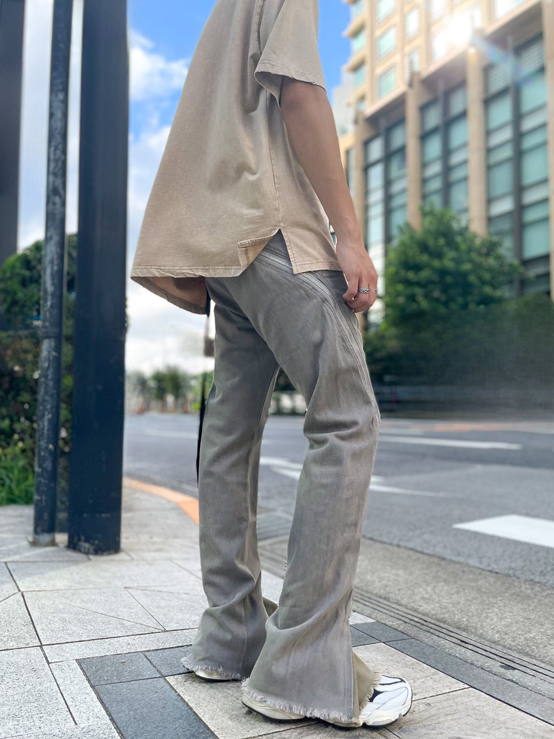 BIG ZIPPER DESIGN WIDE LEG FLARED DENIM：ビッグジッパーデザインワイドレッグフレアデニム