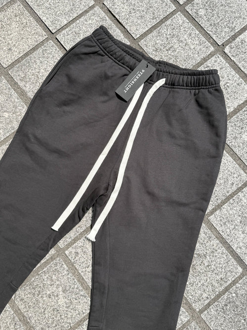 ESSENTIAL SHADOW LOUNGE FLARE PANTS：エッセンシャル シャドウ ラウンジ フレア パンツ