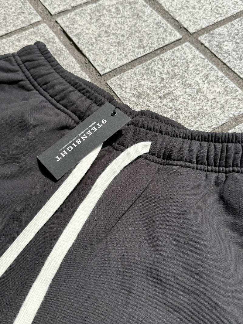 ESSENTIAL SHADOW LOUNGE FLARE PANTS：エッセンシャル シャドウ ラウンジ フレア パンツ