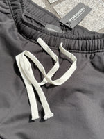 ESSENTIAL SHADOW LOUNGE FLARE PANTS：エッセンシャル シャドウ ラウンジ フレア パンツ