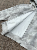 DAMAGED PATCH WHITE SKINNY DENIM: Damaged patch white skinny denim