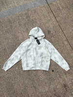 DAMAGED PATCH WHITE SKINNY DENIM: Damaged patch white skinny denim
