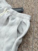 DAMAGED PATCH WHITE SKINNY DENIM: Damaged patch white skinny denim