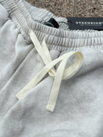 DAMAGED PATCH WHITE SKINNY DENIM: Damaged patch white skinny denim