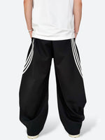 DAMAGED PATCH WHITE SKINNY DENIM: Damaged patch white skinny denim