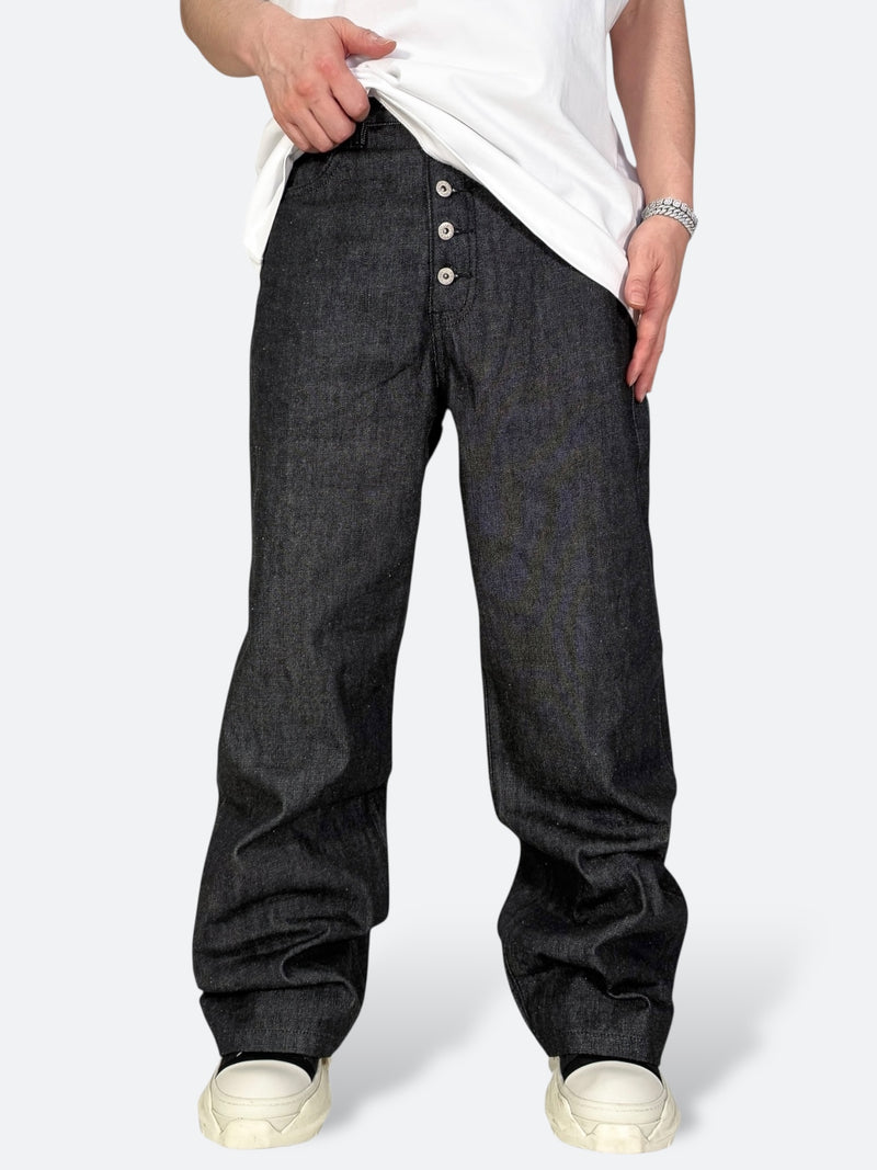 DAMAGED PATCH WHITE SKINNY DENIM: Damaged patch white skinny denim