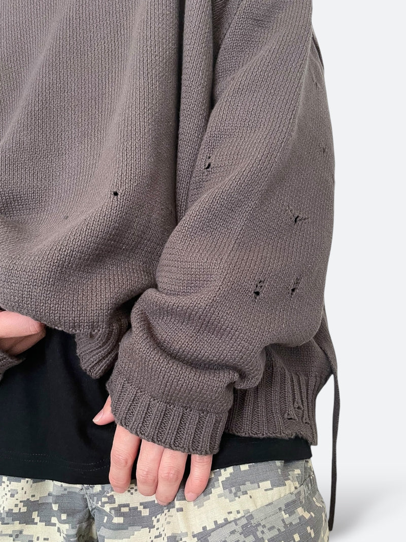 TORN ASHEN GRIT SWEATER：トーンアシェングリットセーター