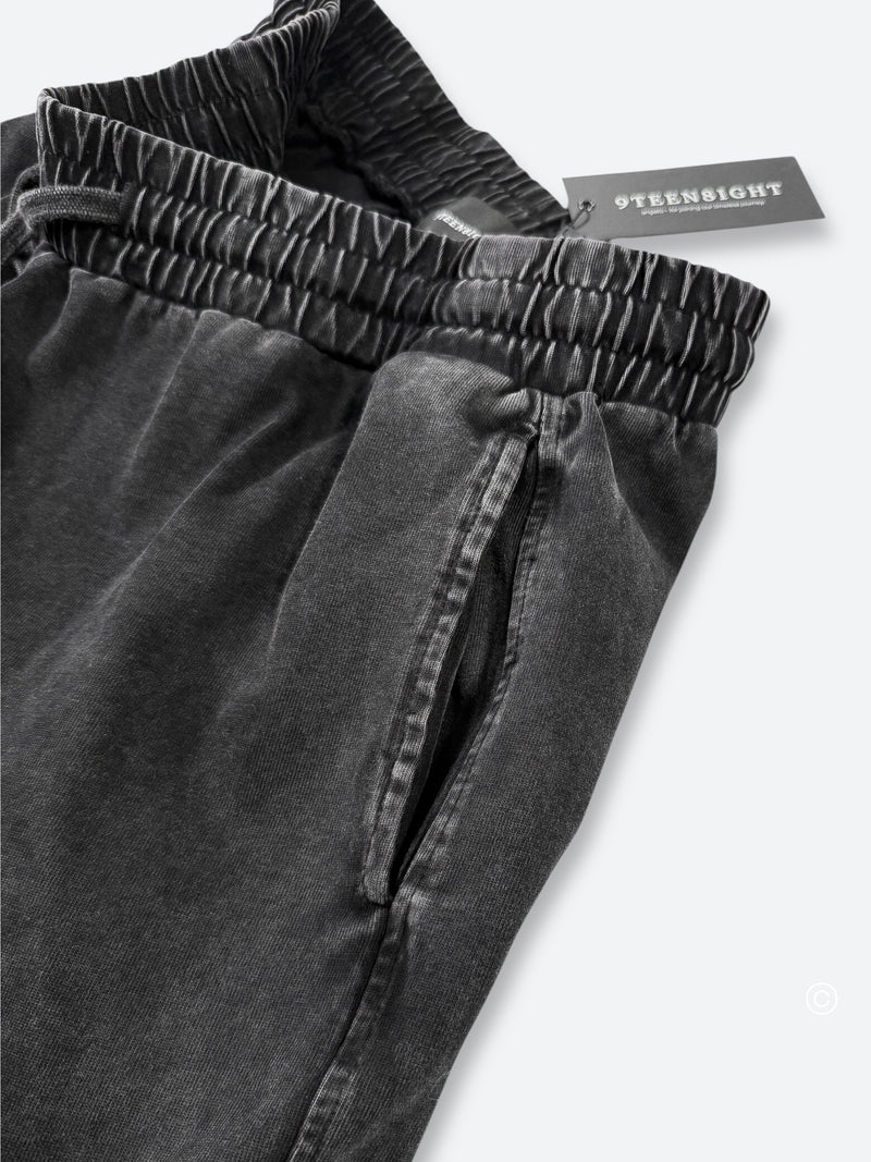DAMAGED PATCH WHITE SKINNY DENIM: Damaged patch white skinny denim