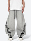 DAMAGED PATCH WHITE SKINNY DENIM: Damaged patch white skinny denim
