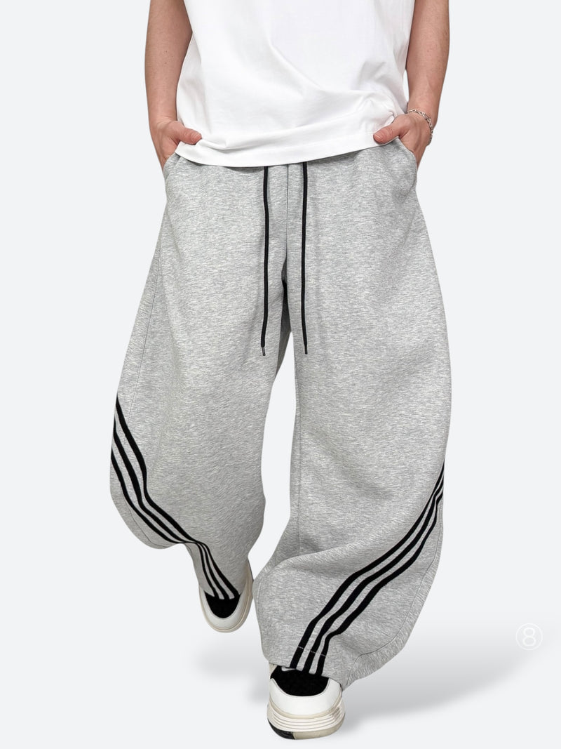 DAMAGED PATCH WHITE SKINNY DENIM: Damaged patch white skinny denim