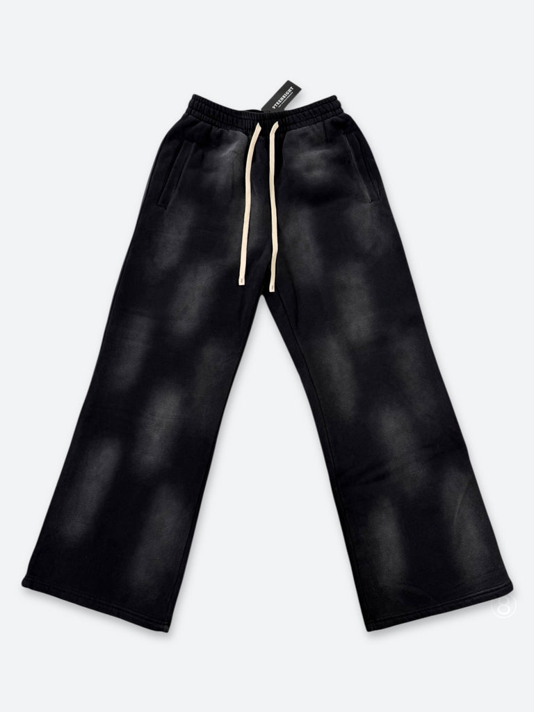 DAMAGED PATCH WHITE SKINNY DENIM: Damaged patch white skinny denim