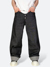 DAMAGED PATCH WHITE SKINNY DENIM: Damaged patch white skinny denim