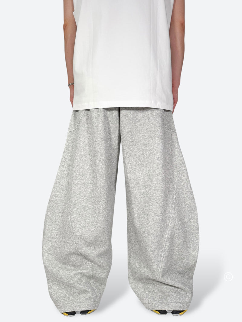 DAMAGED PATCH WHITE SKINNY DENIM: Damaged patch white skinny denim