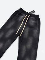 DAMAGED PATCH WHITE SKINNY DENIM: Damaged patch white skinny denim
