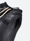 DAMAGED PATCH WHITE SKINNY DENIM: Damaged patch white skinny denim