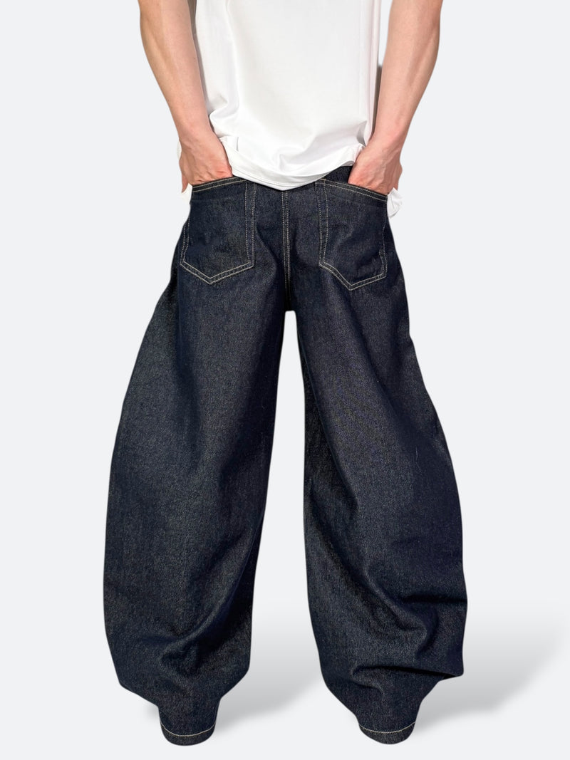 DAMAGED PATCH WHITE SKINNY DENIM: Damaged patch white skinny denim
