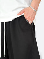 DAMAGED PATCH WHITE SKINNY DENIM: Damaged patch white skinny denim