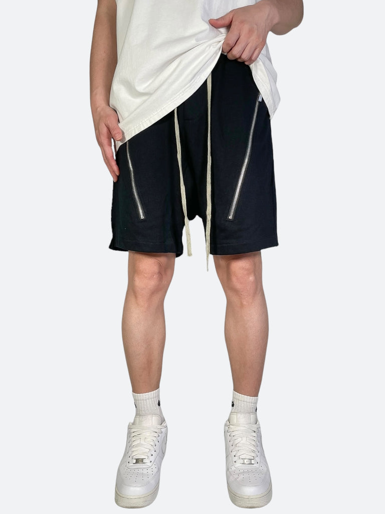 URBAN EDGE ZIPPER SHORTS: Urban Edge Zipper Shorts