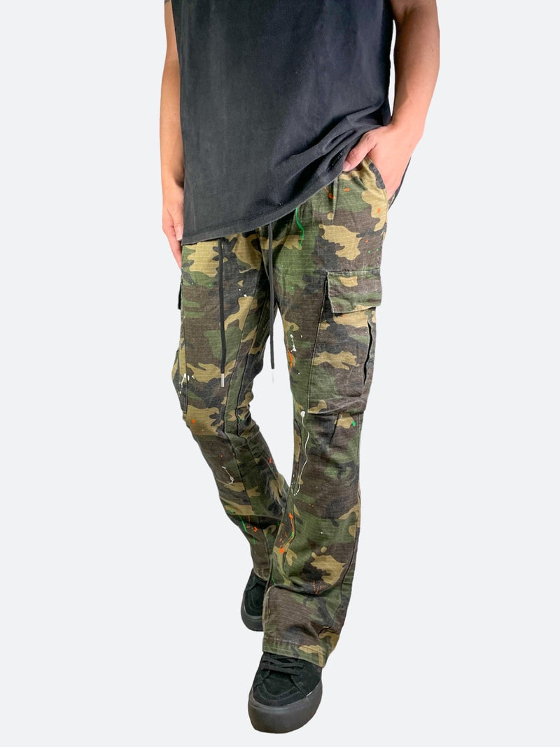 SPLASH INK CAMO FLARE CARGO PANTS: Splash Ink Camo Flare Cargo